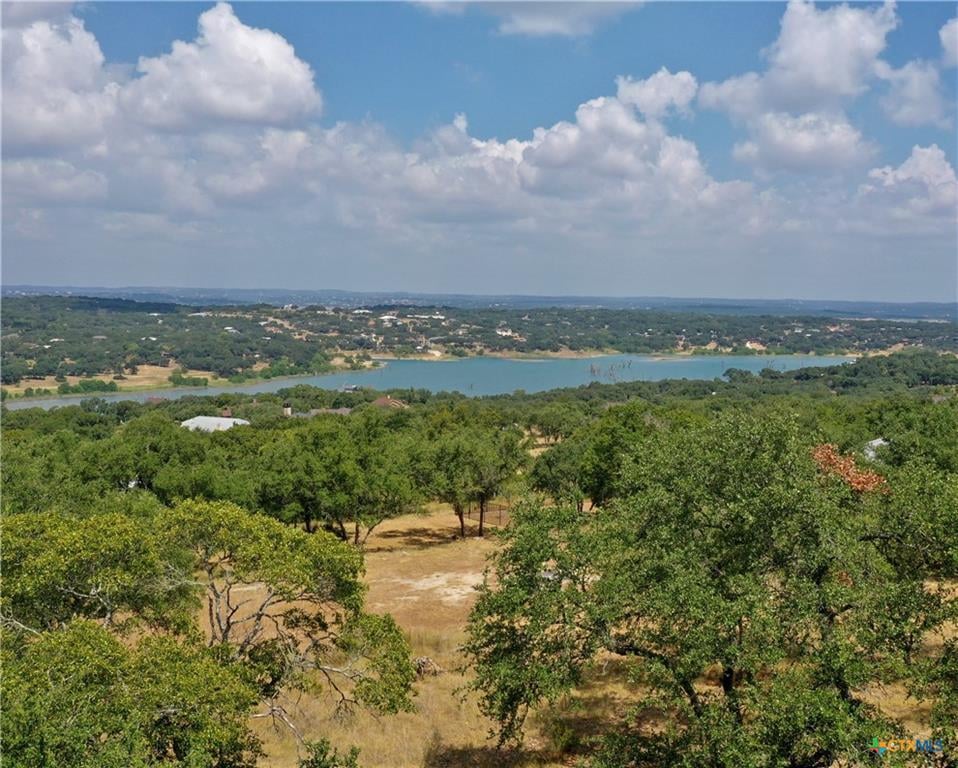 View 1593 Bella VIS in Avonlea 1593 Bella VIS - front exterior - Luxury lot in Avonlea, Canyon Lake, TX