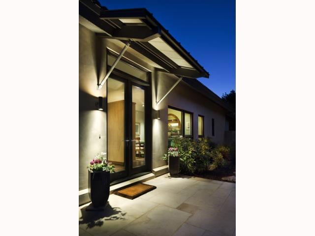 View 16 Saint Stephens School Rd in Rob Roy 16 Saint Stephens School Rd - property photo 1 - Luxury home in Rob Roy, Austin, TX