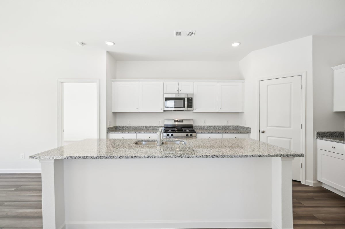 Kitchen at 160 Parrigin Cv - 4 bed 2 bath home