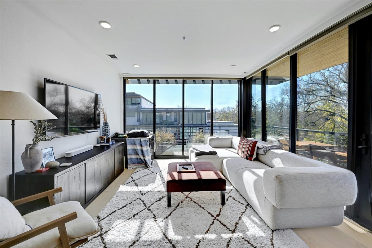 View 1600 S 1st ST Unit #301 in Bouldin Creek 1600 S 1st ST Unit #301 - property photo 1 - Luxury home in Bouldin Creek, Austin, TX
