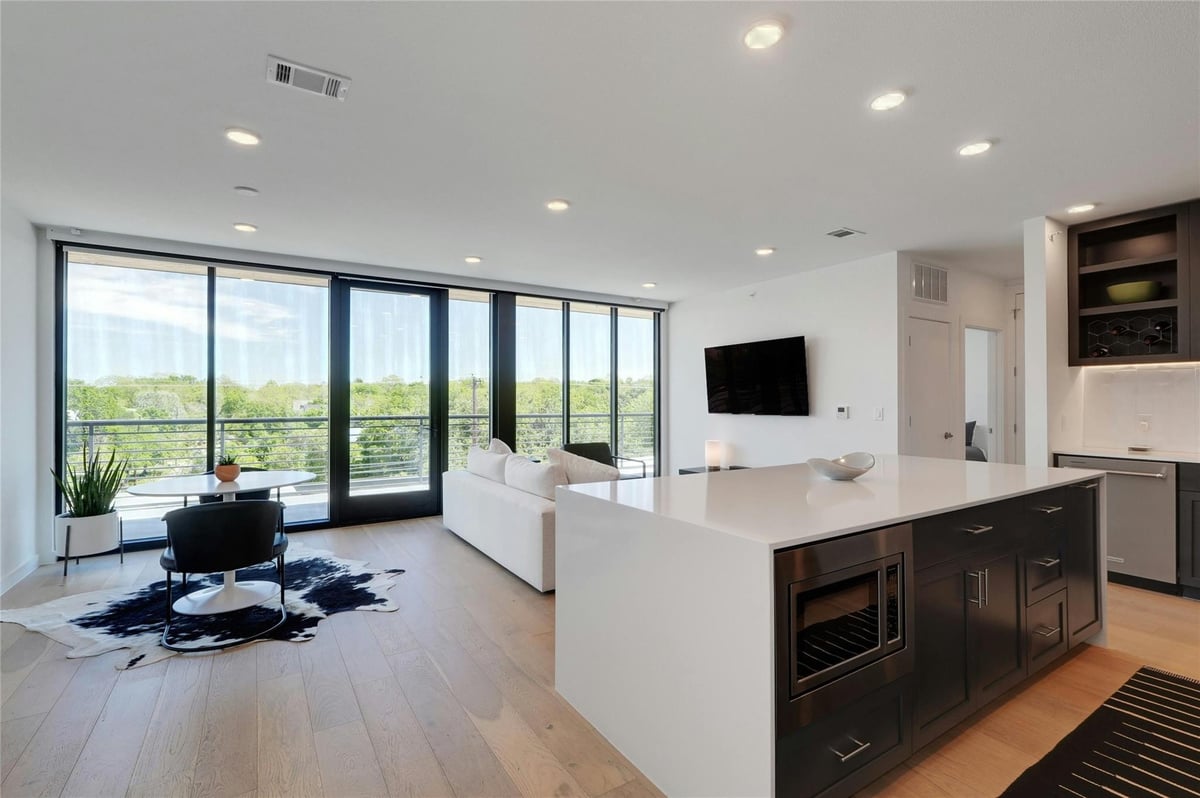Primary bedroom at 1600 S 1st St Unit #403 - 2 bed 2 bath home