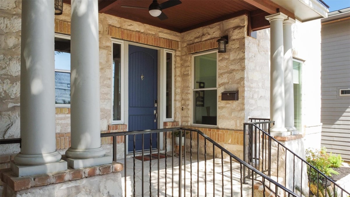 View 1600 W 39th 1/2 ST in Shoalcrest Oaks 1600 W 39th 1/2 ST - front exterior - Luxury home in Shoalcrest Oaks, Austin, TX