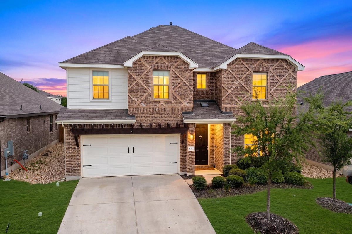 View 1601 Harrongton WAY in Homestead Ph 1 1601 Harrongton WAY - front exterior - Luxury home in Homestead Ph 1, Leander, TX