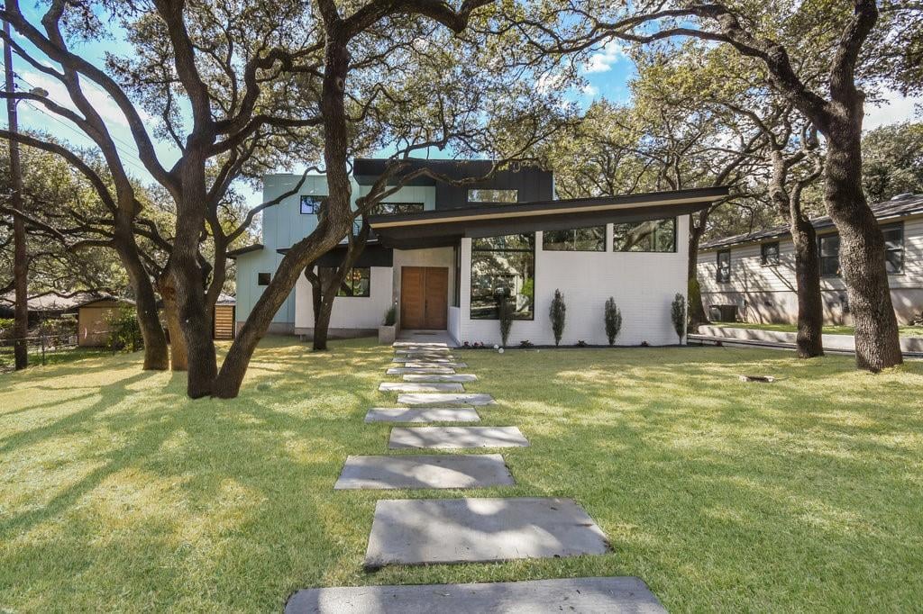 View 1601 Lightsey RD Unit #1 in Low Theodore Heights 1601 Lightsey RD Unit #1 - property photo 1 - Luxury home in Low Theodore Heights, Austin, TX