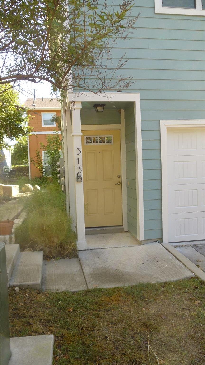 View 1601 Miriam Ave Unit #313 in Chestnut Commons A Condo 1601 Miriam Ave Unit #313 - property photo 1 - Luxury home in Chestnut Commons A Condo, Austin, TX