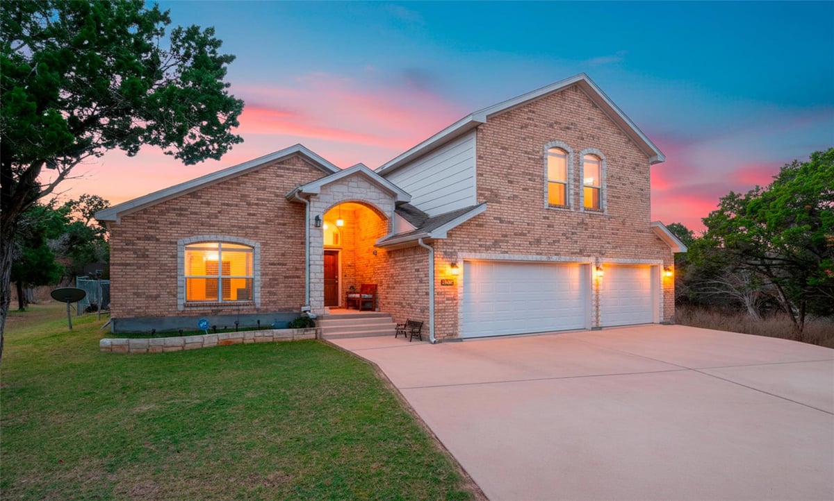 View 16017 Toby Ct in Tanglewood 16017 Toby Ct - front exterior - Luxury home in Tanglewood, Temple, TX