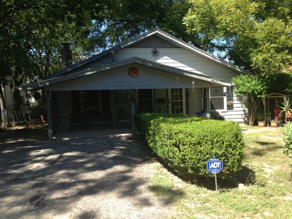 View 1602 Newton St in Beckers Gus F 1602 Newton St - property photo 1 - Luxury home in Beckers Gus F, Austin, TX