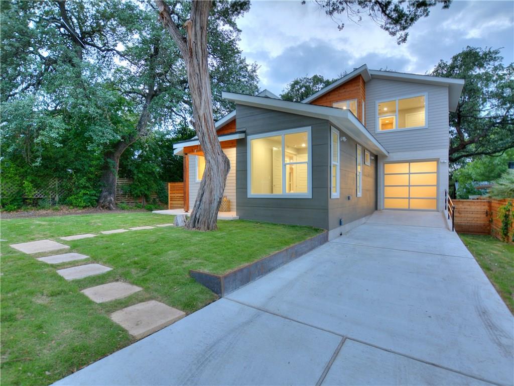 View 1602 S 5th ST in Capital Heights 1602 S 5th ST - property photo 1 - Luxury home in Capital Heights, Austin, TX