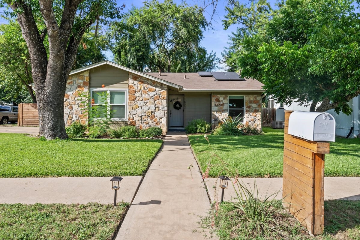 View 1602 Turtle Creek Blvd in Southwest Park Sec 02 Amd 1602 Turtle Creek Blvd - front exterior - Luxury home in Southwest Park Sec 02 Amd, Austin, TX