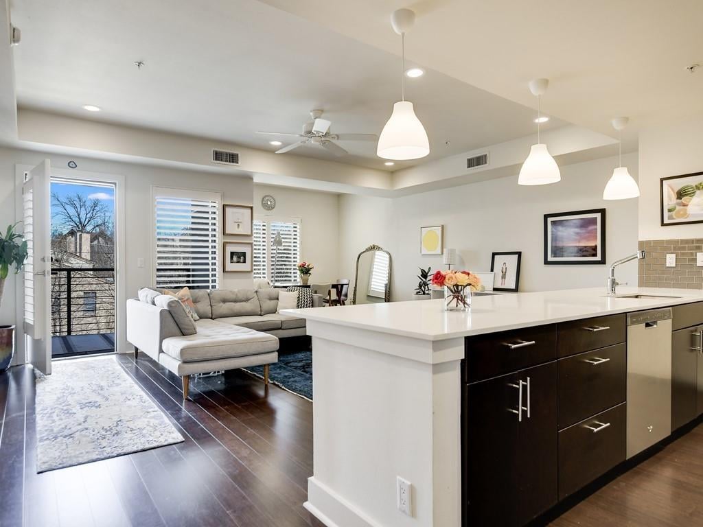 View 1603 Enfield Rd Unit #313 in Pease Place Condominiums 1603 Enfield Rd Unit #313 - front exterior - Luxury home in Pease Place Condominiums, Austin, TX