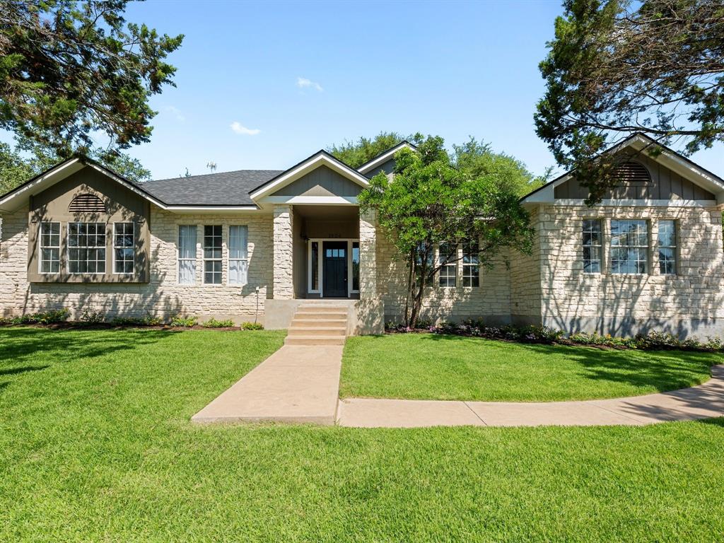 View 1604 Canyon Edge Dr in Austin Lake Hills Sec 02 1604 Canyon Edge Dr - property photo 1 - Luxury home in Austin Lake Hills Sec 02, Austin, TX
