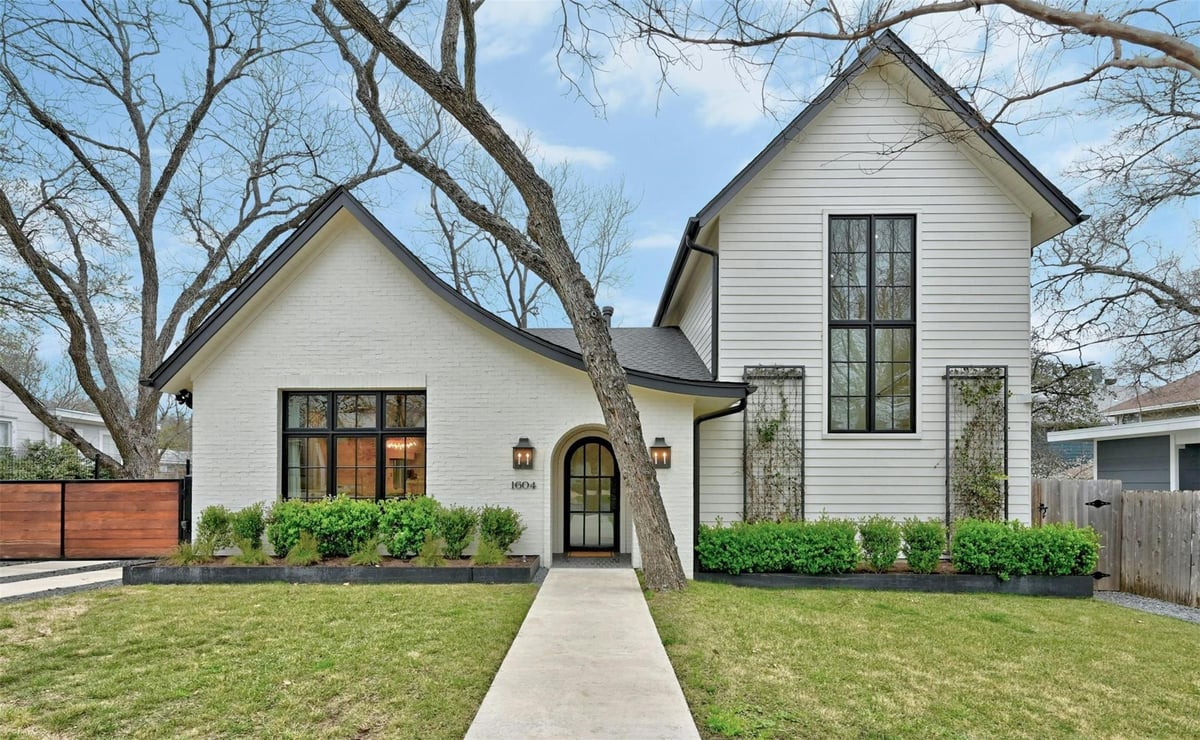 View 1604 Kerr Ave in Barton Heights 1604 Kerr Ave - front exterior - Luxury home in Barton Heights, Austin, TX