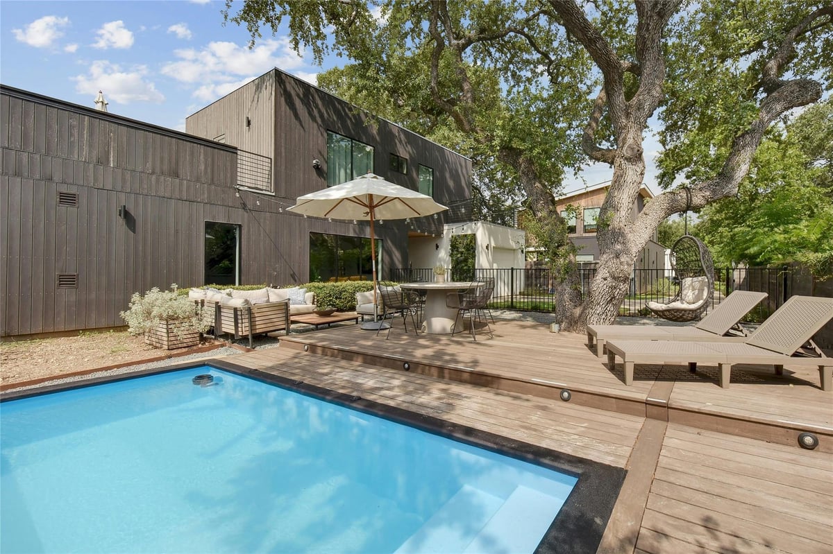 1605 Chelsea Ln Unit #1 & 2 - front exterior - Luxury home in Travis Heights, Austin, TX