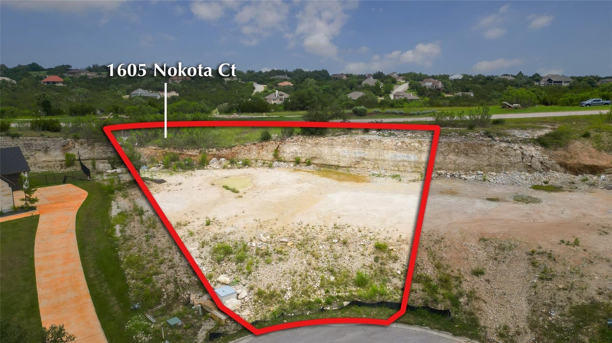 View 1605 Nokota Ct in Fairways At Crystal Falls Sec 1605 Nokota Ct - front exterior - Luxury lot in Fairways At Crystal Falls Sec, Leander, TX