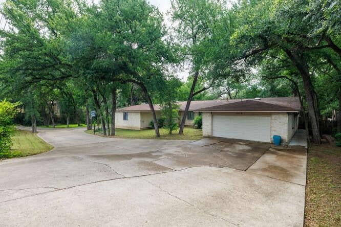View 1605 Walsh Tarlton LN Unit #B in Beecave Woods Sec 02-A 1605 Walsh Tarlton LN Unit #B - property photo 1 - Luxury home in Beecave Woods Sec 02-A, Austin, TX
