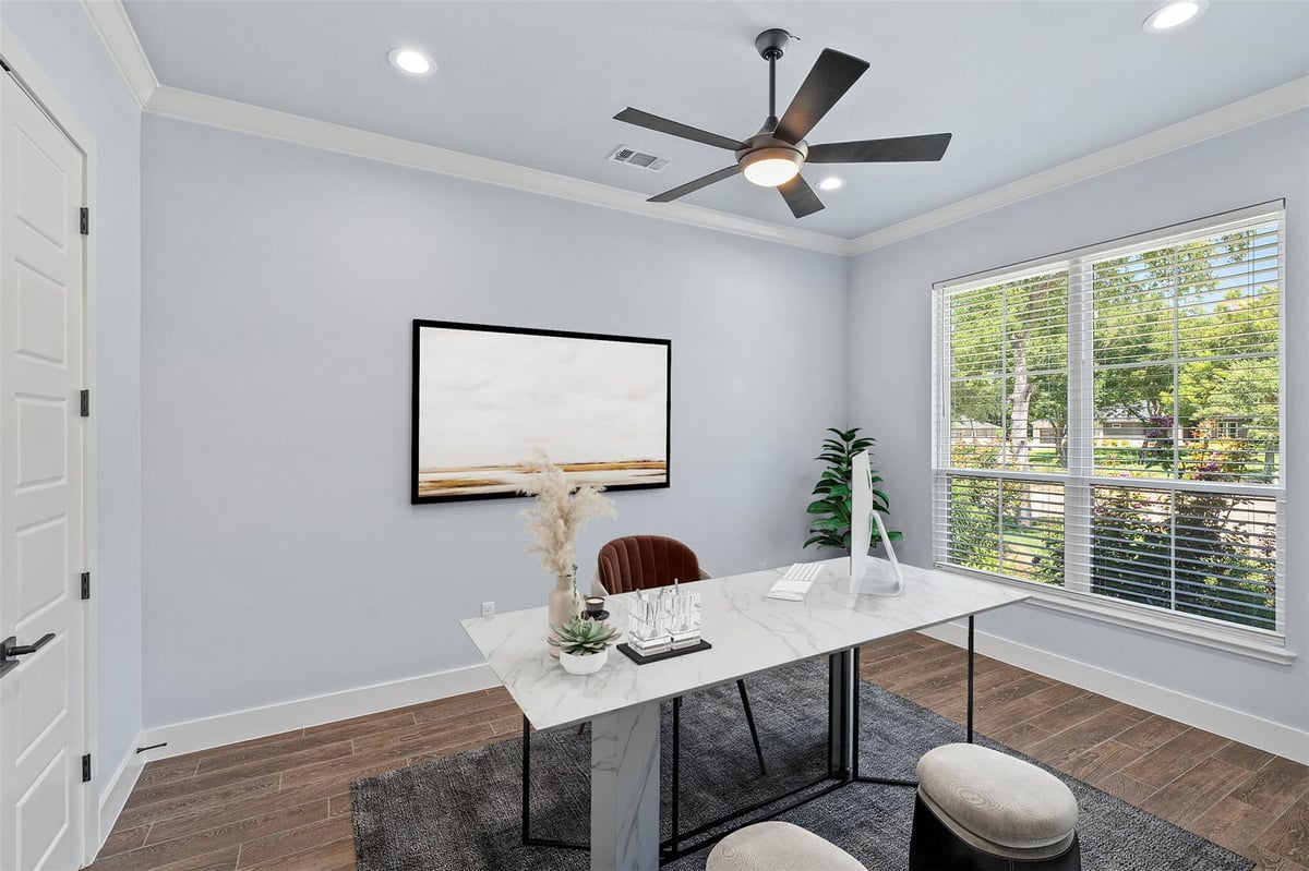 Primary bedroom at 1606 Alta Vista Loop - 4 bed 3 bath home