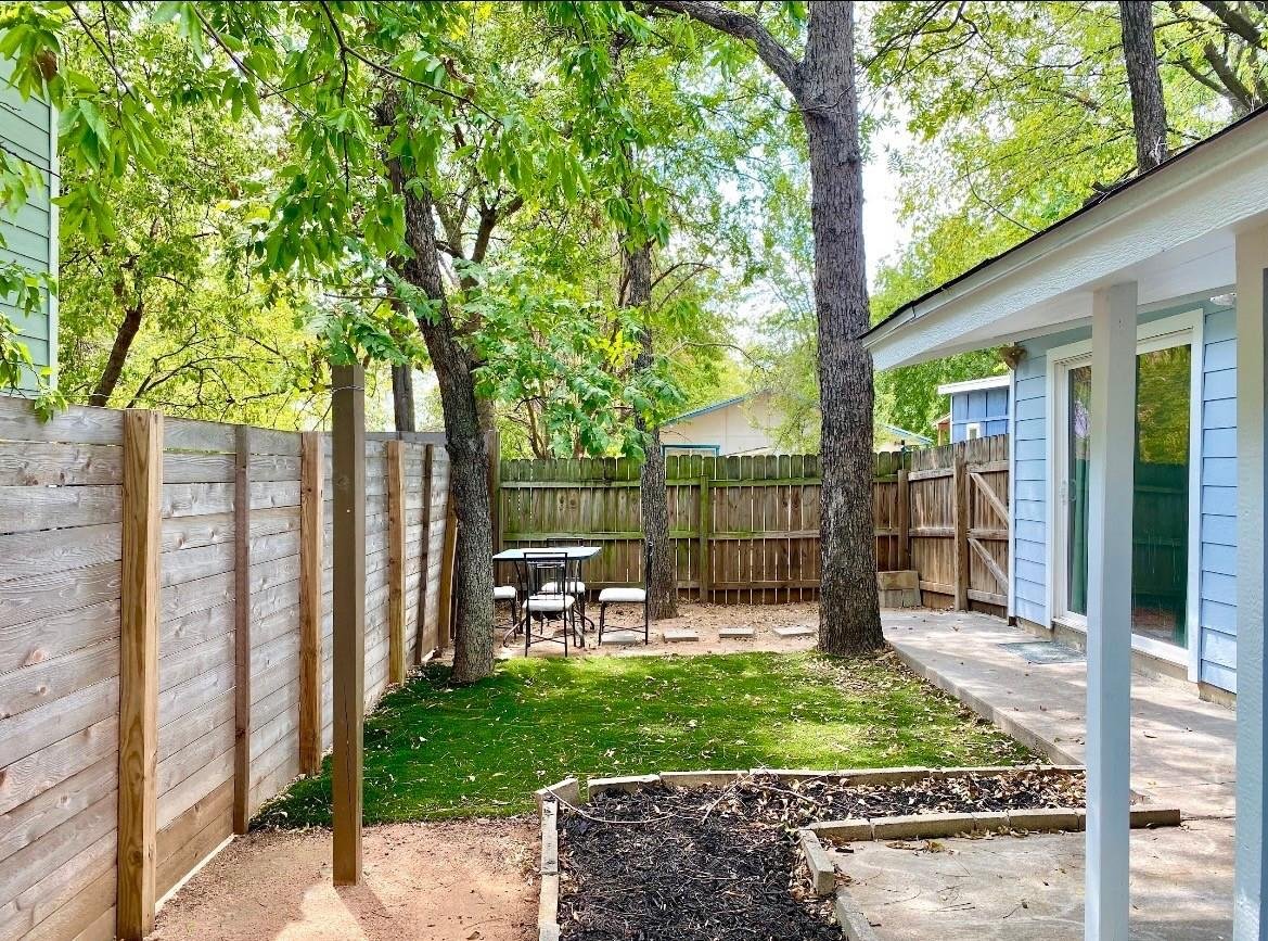View 1606 Walnut Ave Unit #B in Glenwood Add 1606 Walnut Ave Unit #B - property photo 1 - Luxury home in Glenwood Add, Austin, TX