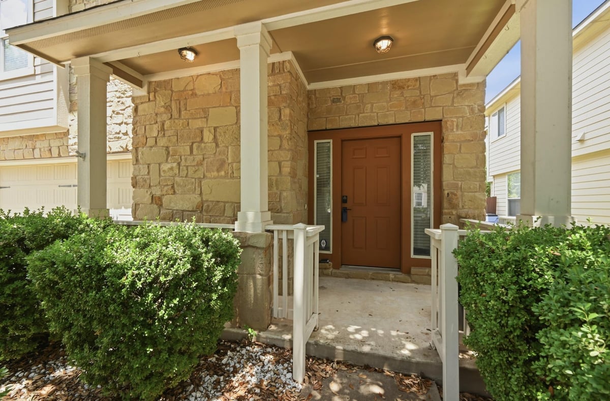 View 1606 Yoakum ST Unit #254 in Sweetwater Glen Condo Amd 1606 Yoakum ST Unit #254 - property photo 1 - Luxury home in Sweetwater Glen Condo Amd, Austin, TX