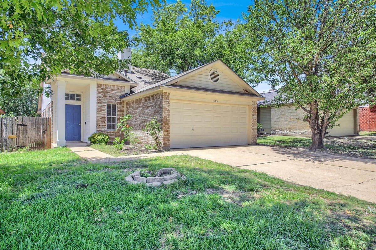 1609 Harness Raceway ST - front exterior - Luxury home in Ridge At Steeds Crossing Sec 2, Pflugerville, TX