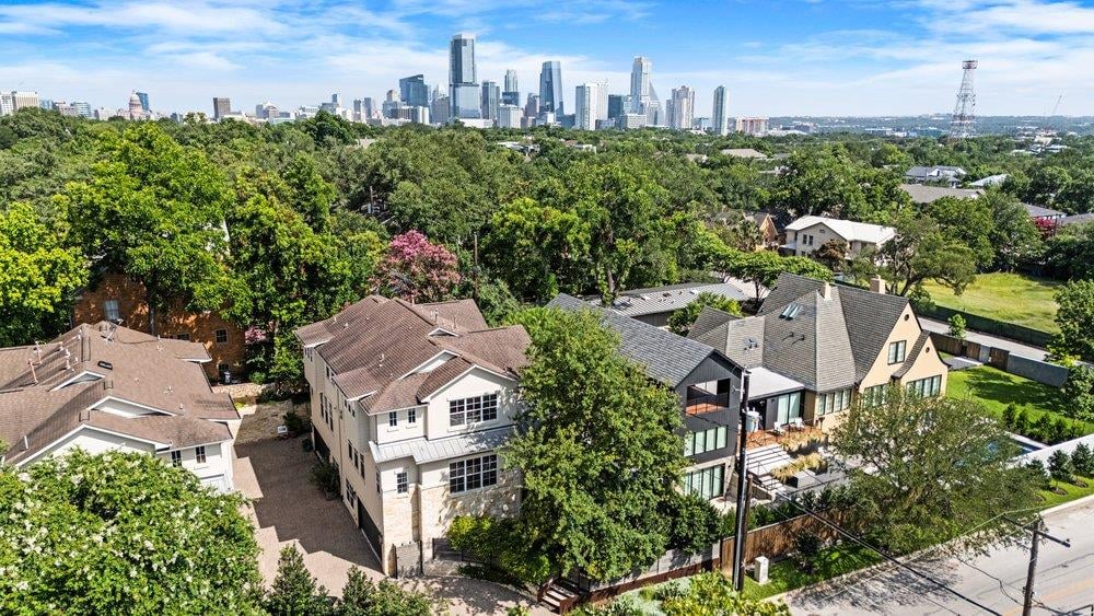 View 1609 Hartford RD Unit #A in Hartford Estates Condo 1609 Hartford RD Unit #A - property photo 1 - Luxury home in Hartford Estates Condo, Austin, TX
