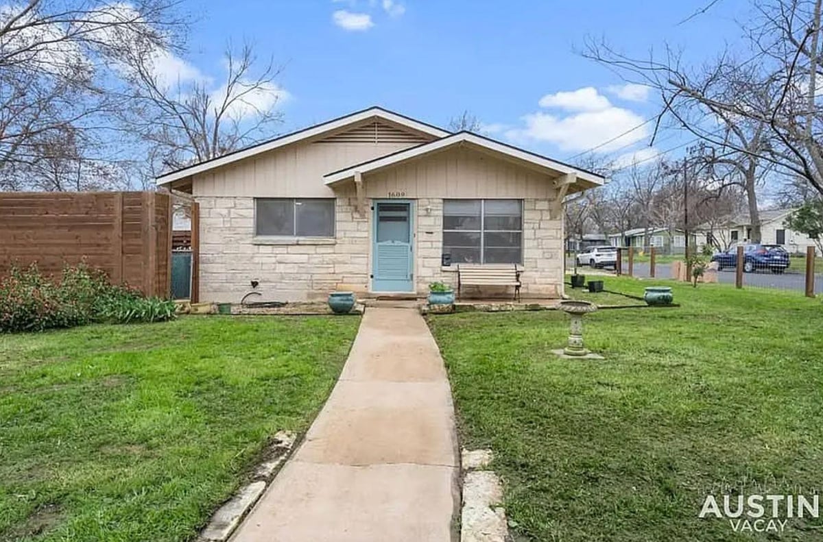 View 1609 Redd ST Unit #A in Ford Place 02 1609 Redd ST Unit #A - property photo 1 - Luxury home in Ford Place 02, Austin, TX