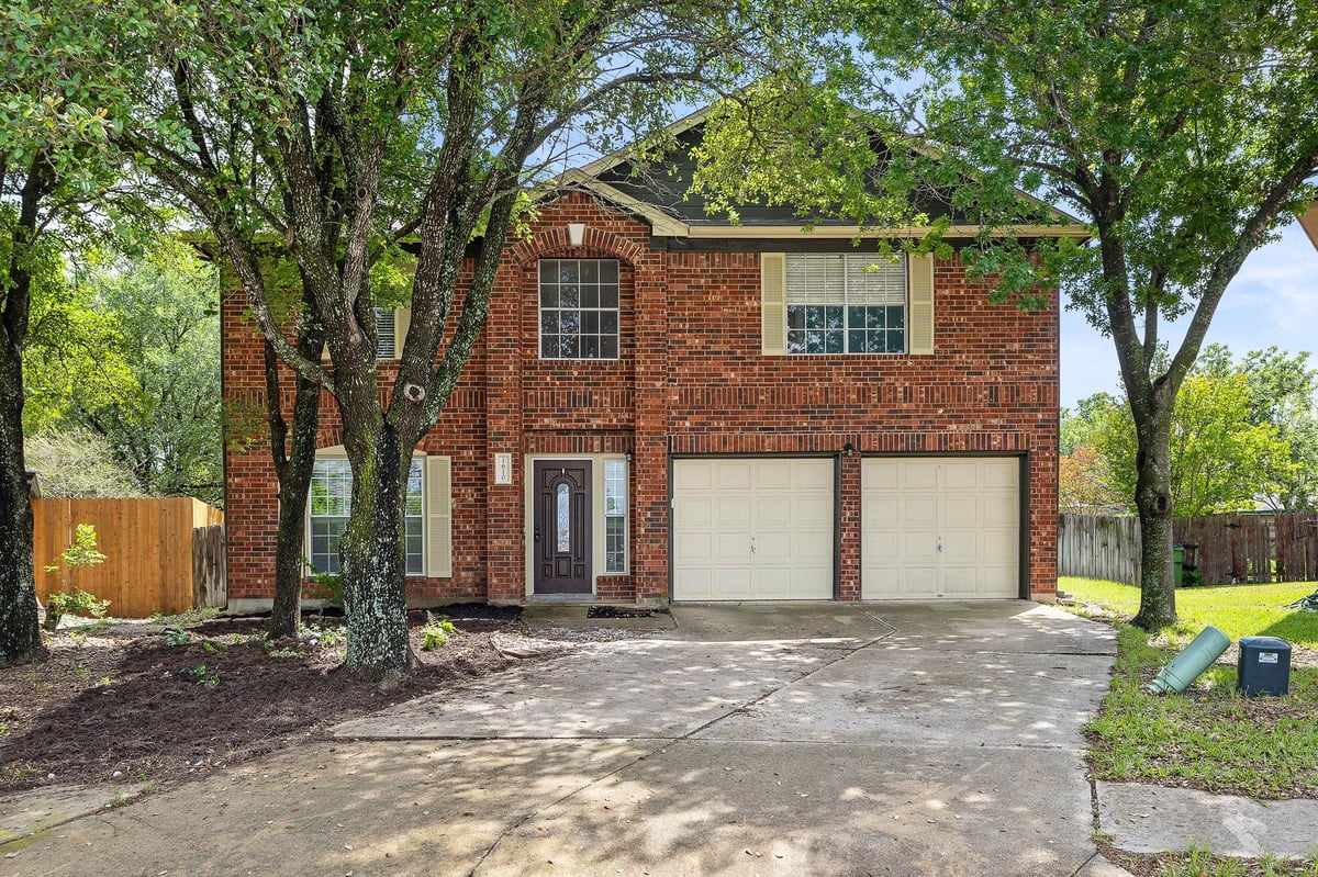 View 1610 Jennifer Ct in R655498G - Spring Ridge 1610 Jennifer Ct - front exterior - Luxury home in R655498G - Spring Ridge, Round Rock, TX