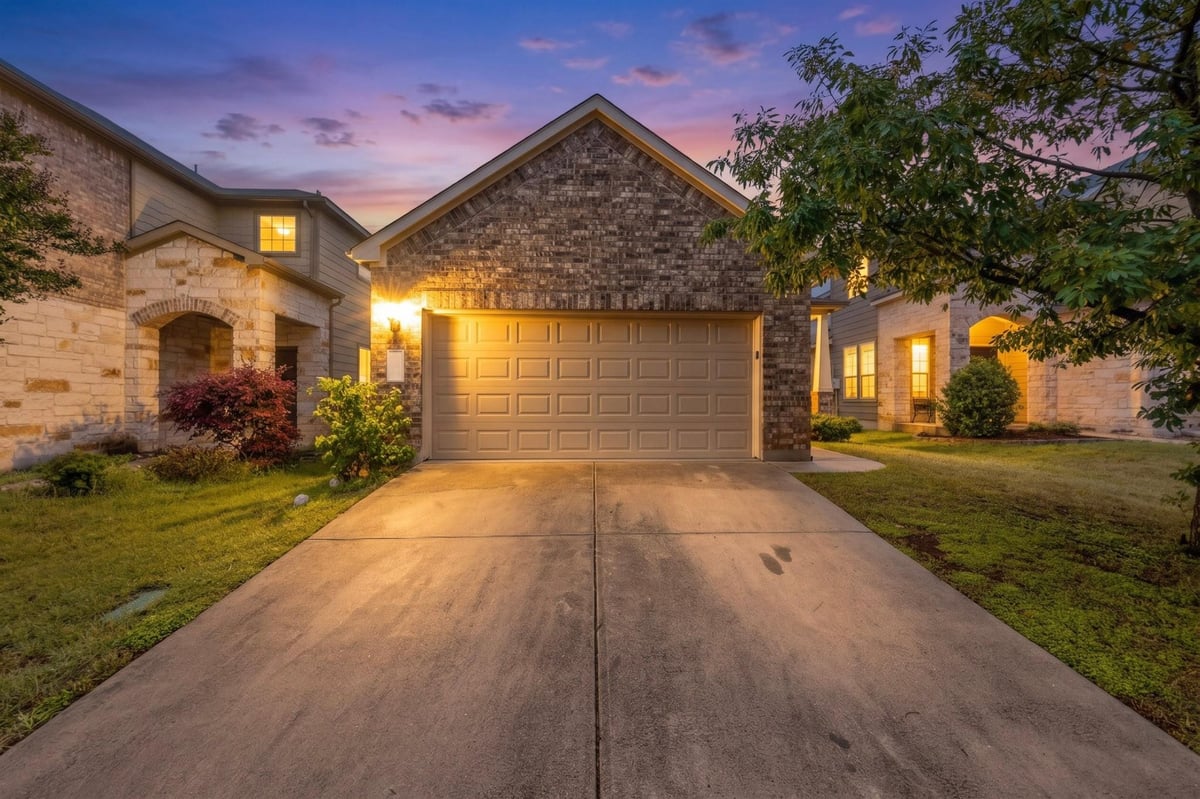 View 16101 Travesia WAY in Preston Village 16101 Travesia WAY - property photo 1 - Luxury home in Preston Village, Austin, TX