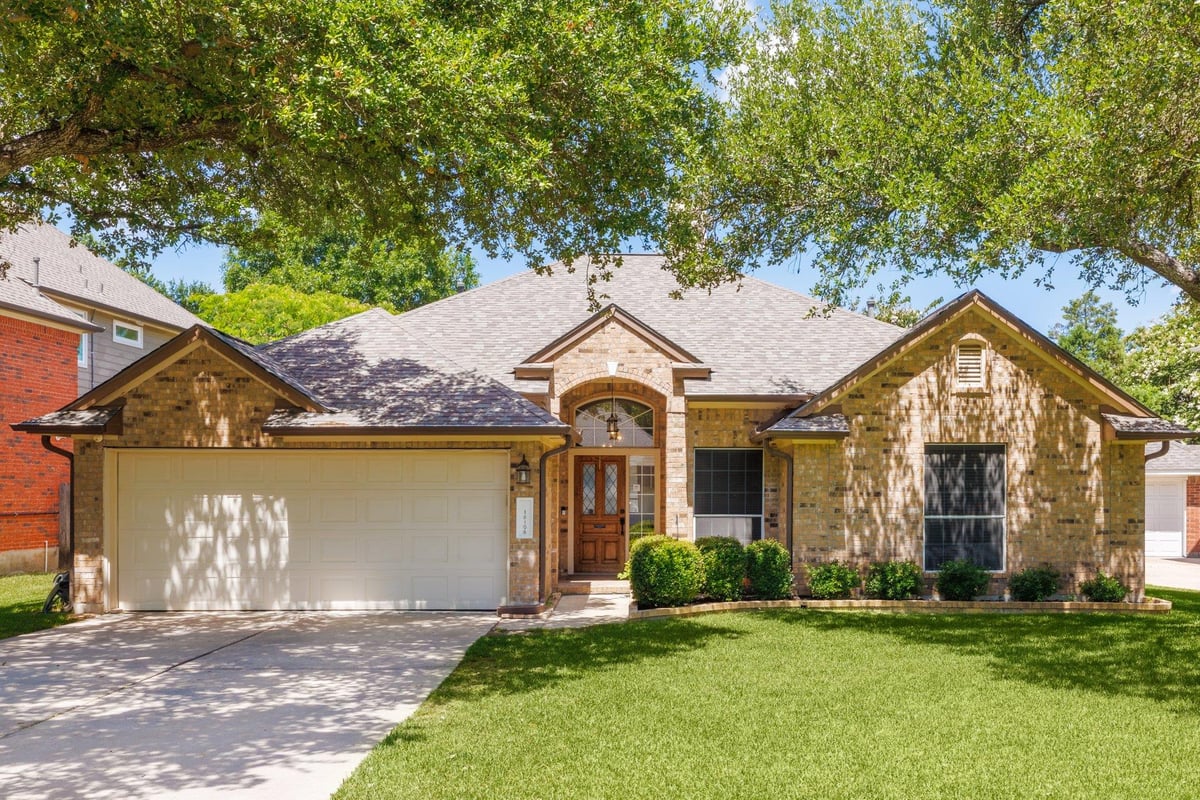 View 16106 W Dorman DR in Meadows Brushy Creek 16106 W Dorman DR - front exterior - Luxury home in Meadows Brushy Creek, Austin, TX