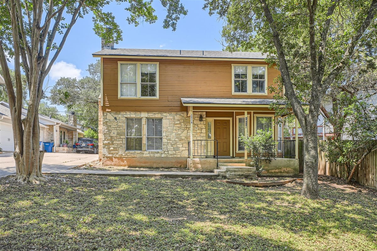 View 1611 Cinnamon PATH Unit #A in Cinnamon Ridge 1611 Cinnamon PATH Unit #A - property photo 1 - Luxury home in Cinnamon Ridge, Austin, TX