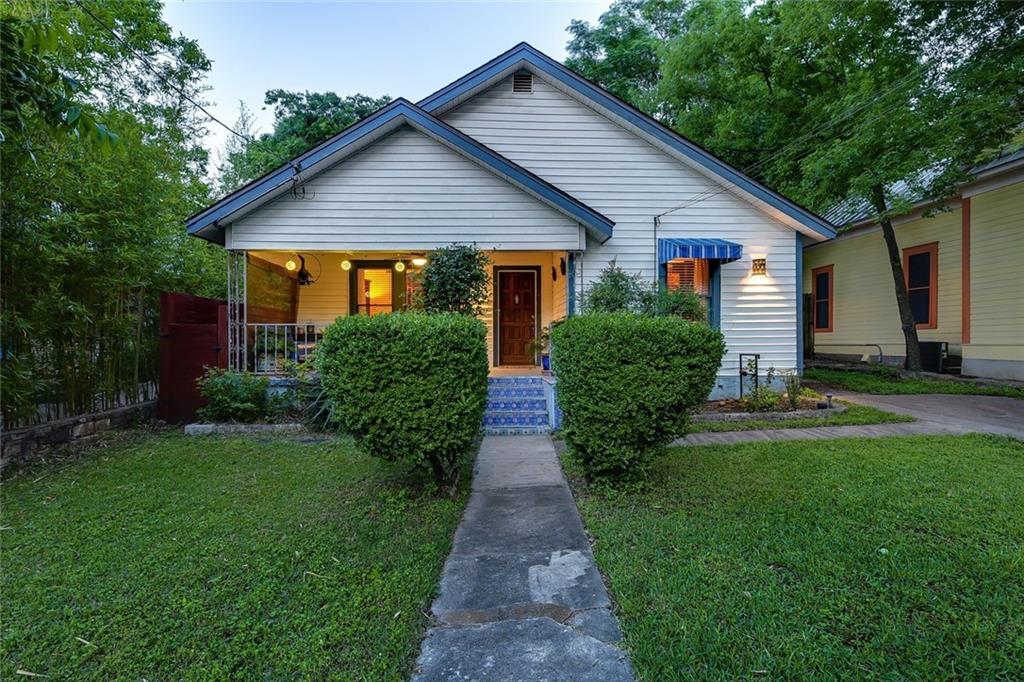 View 1611 Drake Ave in Fairview Park 1611 Drake Ave - front exterior - Luxury home in Fairview Park, Austin, TX