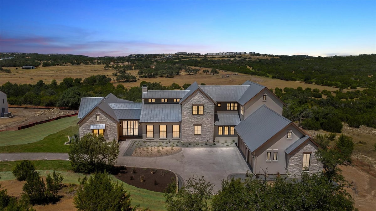 View 16114 COOL BREEZE Cv in CREEKS EDGE 16114 COOL BREEZE Cv - front exterior - Luxury home in CREEKS EDGE, Austin, TX