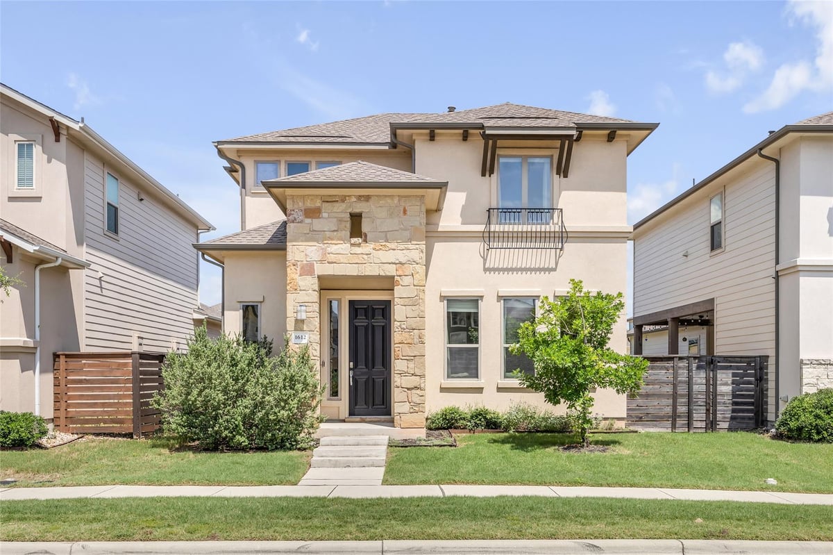 1612 Arcilla St - front exterior - Luxury home in Park Place At Riverside Amd, Austin, TX