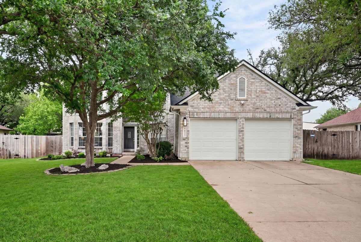 View 1612 Fall Creek Dr in Buttercup Creek Ph 04 Sec 03 1612 Fall Creek Dr - front exterior - Luxury home in Buttercup Creek Ph 04 Sec 03, Cedar Park, TX