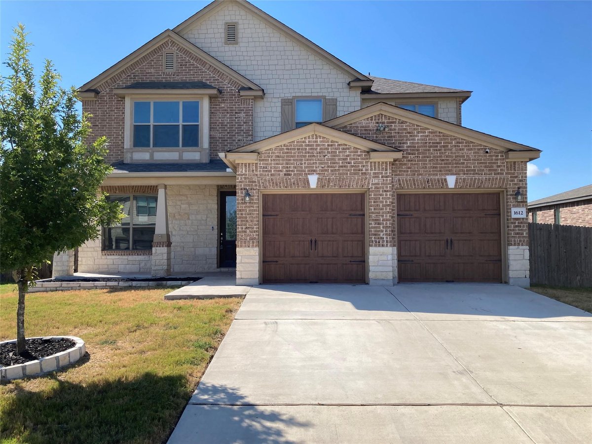 View 1612 Foxglove Dr in Meadows At Clear Fork 1612 Foxglove Dr - property photo 1 - Luxury home in Meadows At Clear Fork, Lockhart, TX