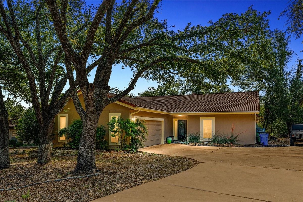 View 1613 Flint CT in Lakeway 1613 Flint CT, photo 1, Lakeway, Lakeway, TX