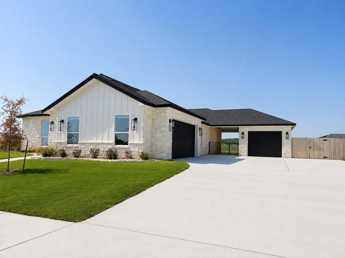 View 1614 Hunt DR in Salado 1614 Hunt DR, photo 1 of 14, Salado, Salado, TX
