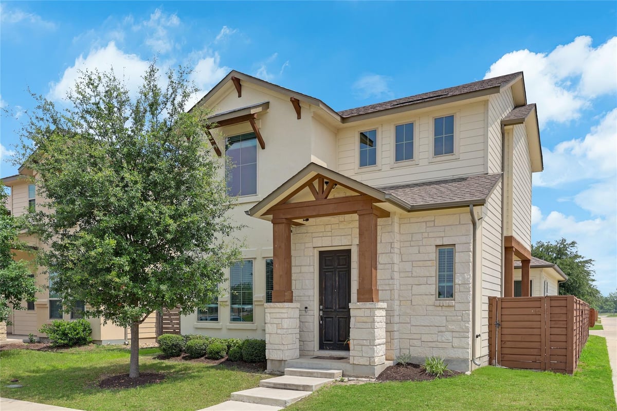 View 1615 Lawrence ST in Park Place At Riverside Amd 1615 Lawrence ST - property photo 1 - Luxury home in Park Place At Riverside Amd, Austin, TX