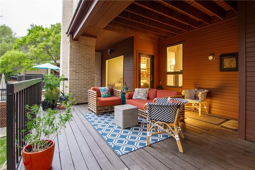 View 1615 Spyglass DR Unit #8 in Park 10 Condo Amd 1615 Spyglass DR Unit #8 - front exterior - Luxury home in Park 10 Condo Amd, Austin, TX