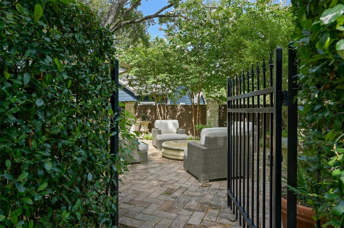 View 1617 Mohle DR in Bryker Woods 1617 Mohle DR - front exterior - Luxury home in Bryker Woods, Austin, TX