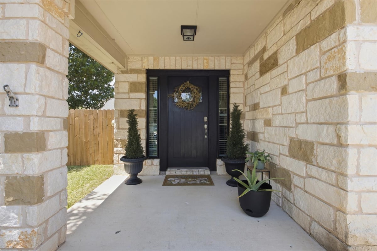 View 1617 Sunflower ST in Meadows At Clear Fork 1617 Sunflower ST - property photo 1 - Luxury home in Meadows At Clear Fork, Lockhart, TX