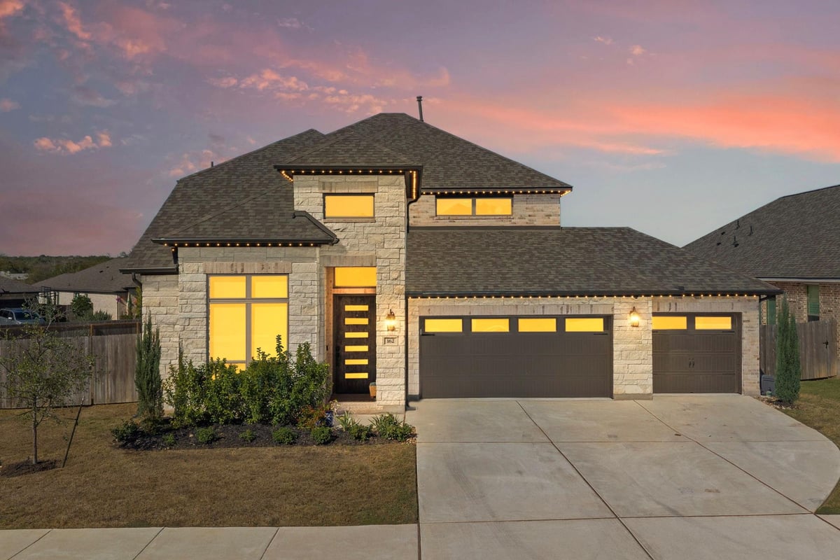 View 162 Groundhog Dr in Carpenter Hill 162 Groundhog Dr - property photo 1 - Luxury home in Carpenter Hill, Buda, TX