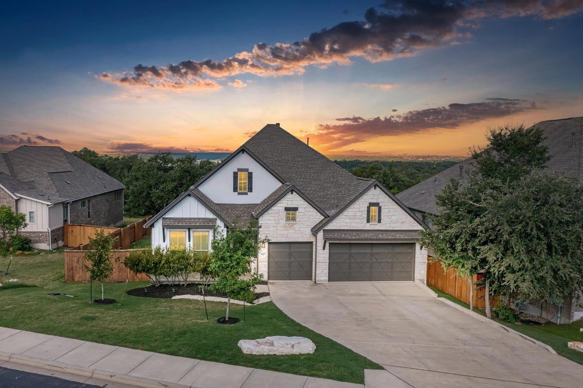 View 1620 Lakeside Ranch Rd in Lakeside Ph 2 1620 Lakeside Ranch Rd - property photo 1 - Luxury home in Lakeside Ph 2, Georgetown, TX