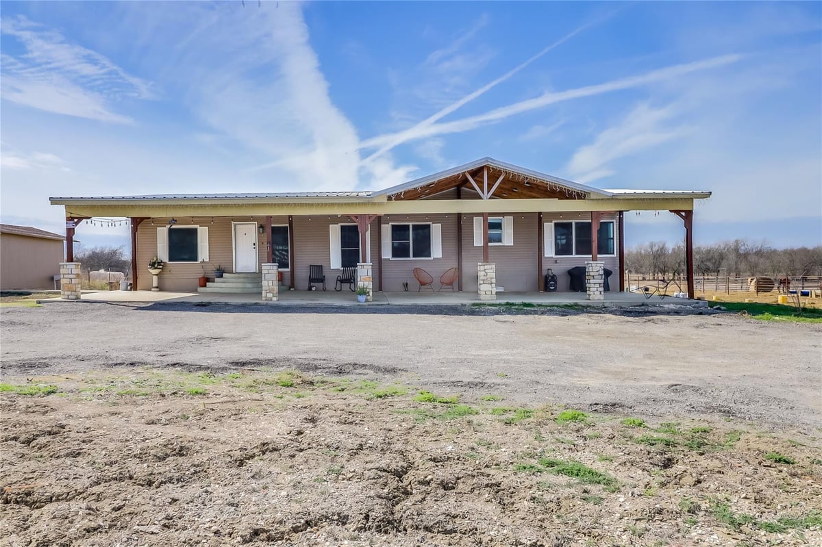View 16201 Giese LN in KIMBRO 16201 Giese LN - front exterior - Luxury home in KIMBRO, Manor, TX