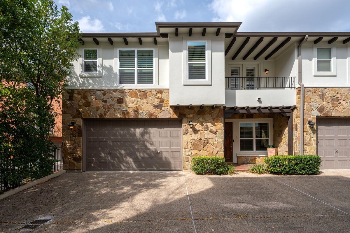 View 1621 Enfield RD Unit #F in 1621 Enfield Condo Amd 1621 Enfield RD Unit #F - property photo 1 - Luxury home in 1621 Enfield Condo Amd, Austin, TX
