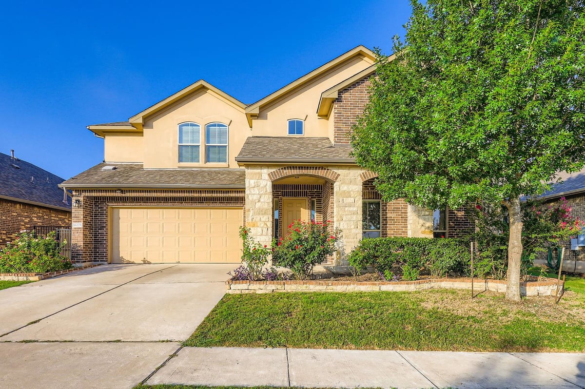 View 16225 Chianti Cv in Sorento Ph 2 16225 Chianti Cv - front exterior - Luxury home in Sorento Ph 2, Pflugerville, TX