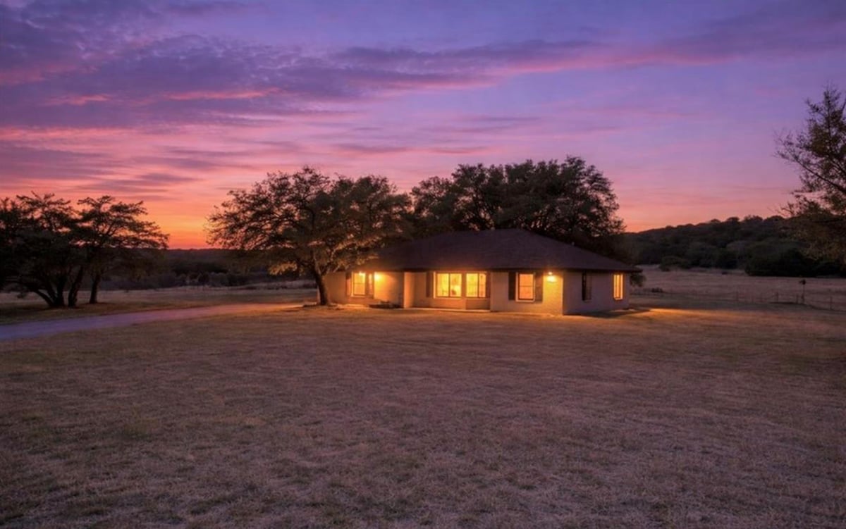 View 1624 W Business 190 in Highway Commercial Addn. 1624 W Business 190 - front exterior - Luxury home in Highway Commercial Addn., Copperas Cove, TX
