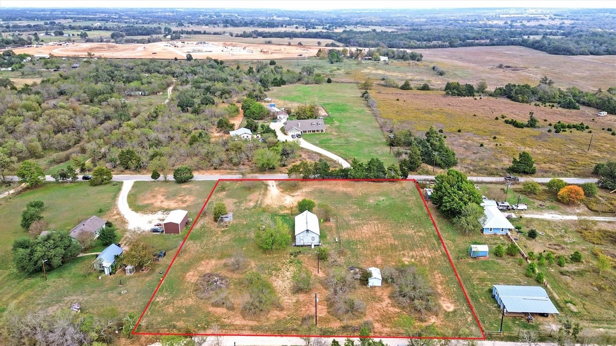 View 163 Lower Elgin Rd in West, C A 163 Lower Elgin Rd - property photo 1 - Luxury home in West, C A, Elgin, TX