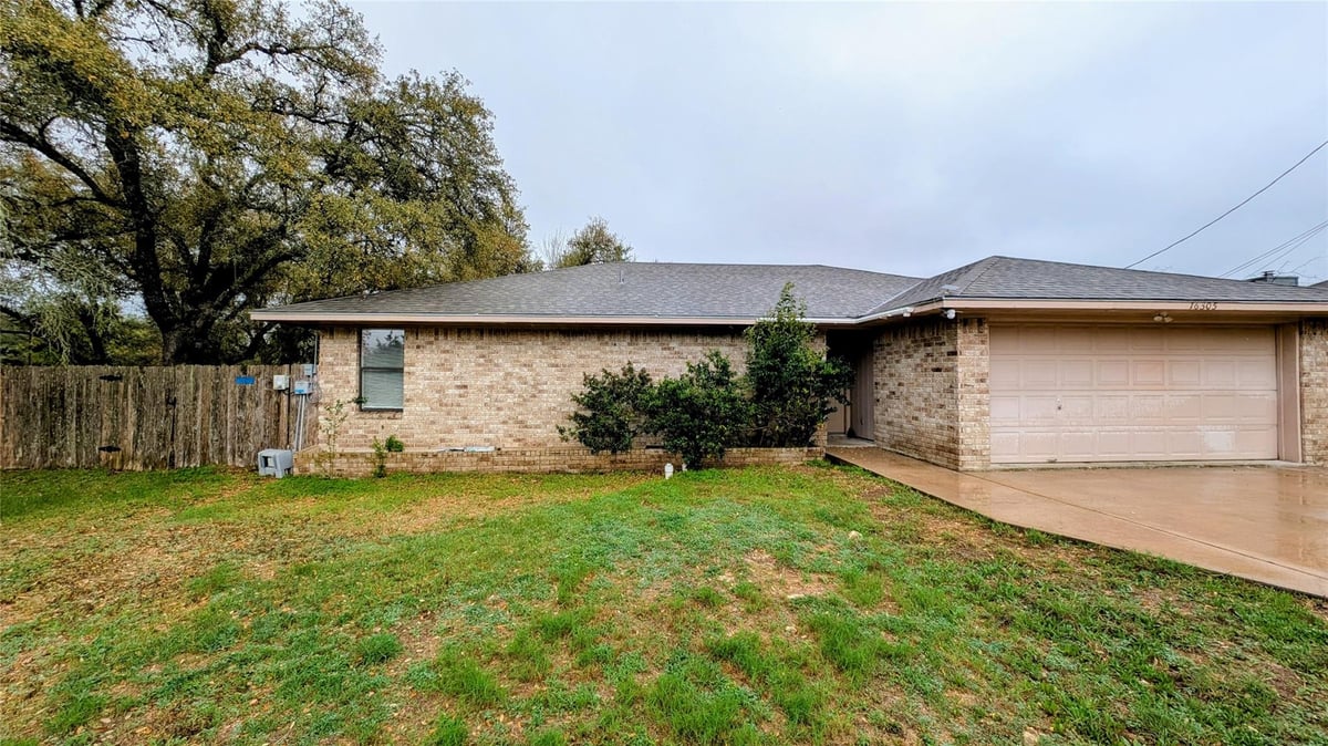 View 16305 Forest WAY in Hudson Bend Colony 02 16305 Forest WAY - property photo 1 - Luxury home in Hudson Bend Colony 02, Austin, TX