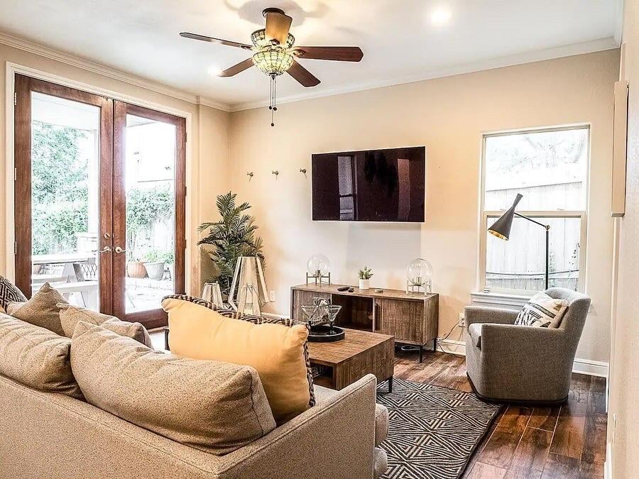 Living area at 16308 Lake Loop - 4 bed 4 bath home