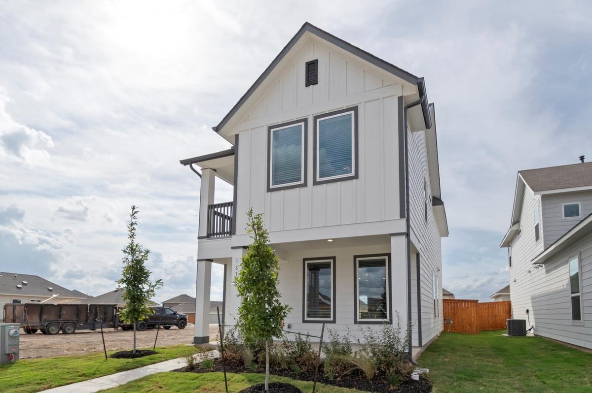 Kitchen at 1632 Esplanade Pkwy - 3 bed 2 bath home